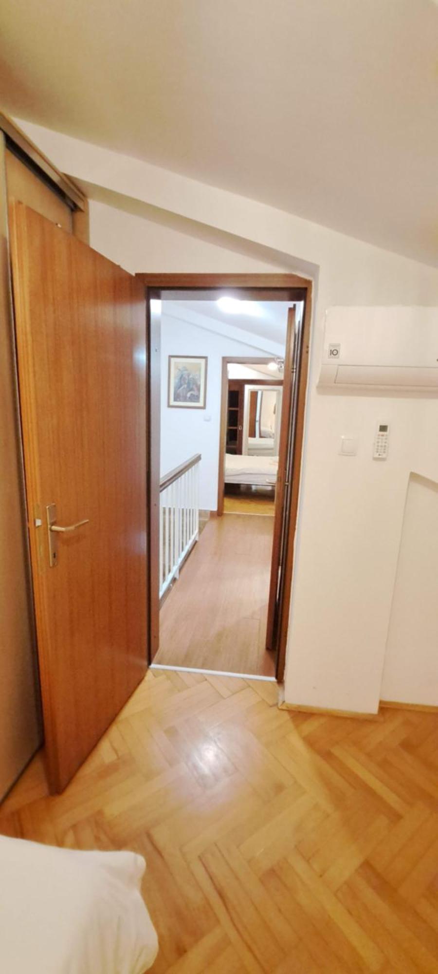 Central Skopje Duplex Apartment Bagian luar foto